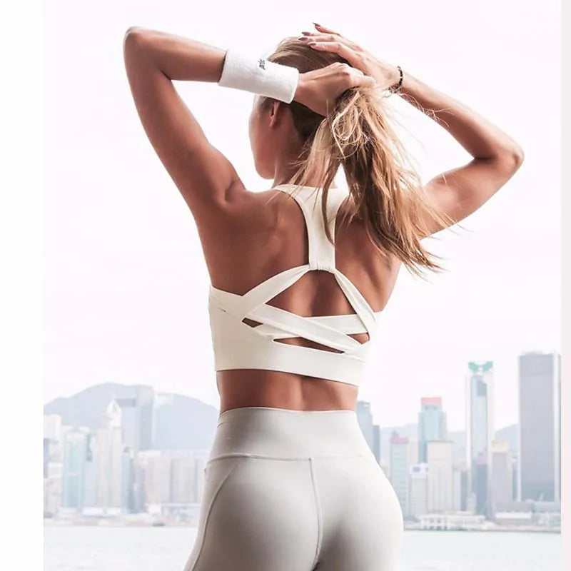 Women White Strap Push Up Sports Bra Shop the ultimate White Strap Push Up Sports Bra. Designed for gym & yoga, fitting sizes 32AA to 38A. Experience unmatched comfort and support.